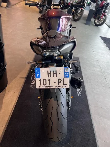 STREET TRIPLE 765 RS