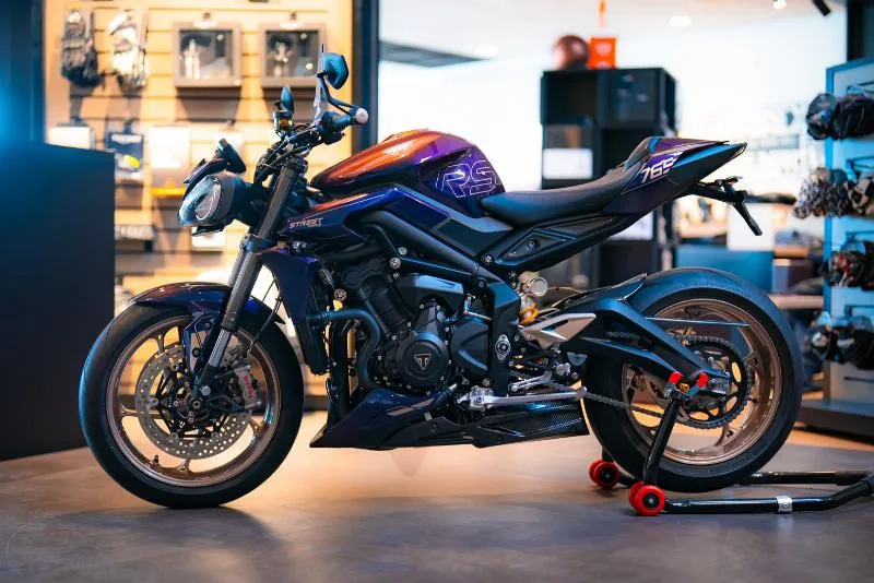 STREET TRIPLE 765 RS