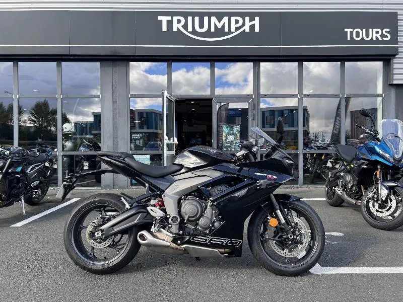 	DAYTONA 660