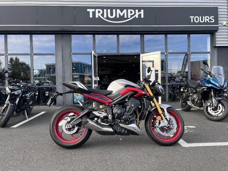 STREET TRIPLE 765 RX 2026