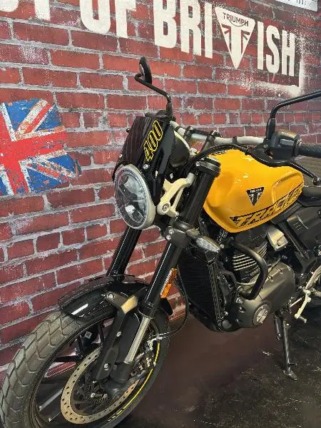 TRACKER 400
