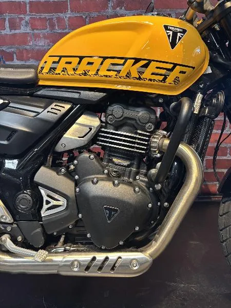 TRACKER 400