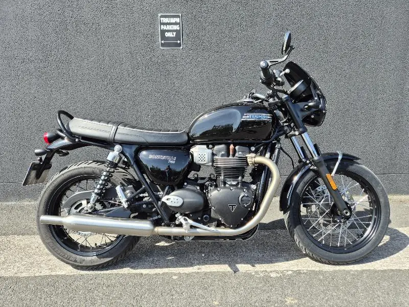 BONNEVILLE T100 900
