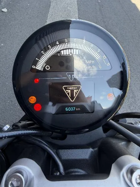 TRIDENT 660