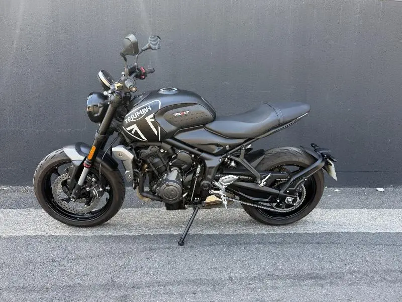 TRIDENT 660