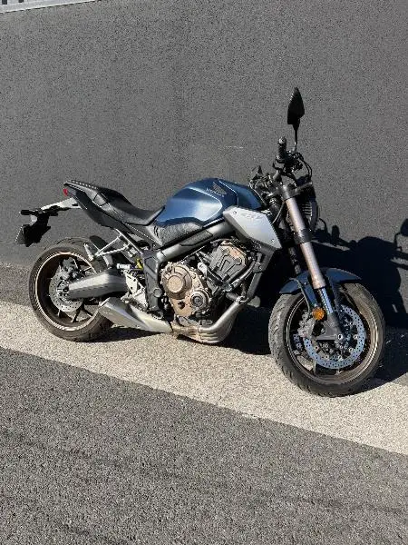 CB 650 RA