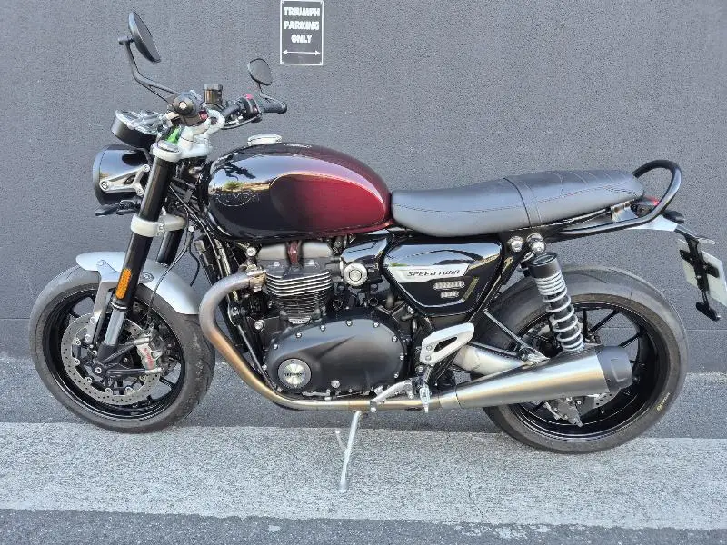 SPEED TWIN 1200 2025