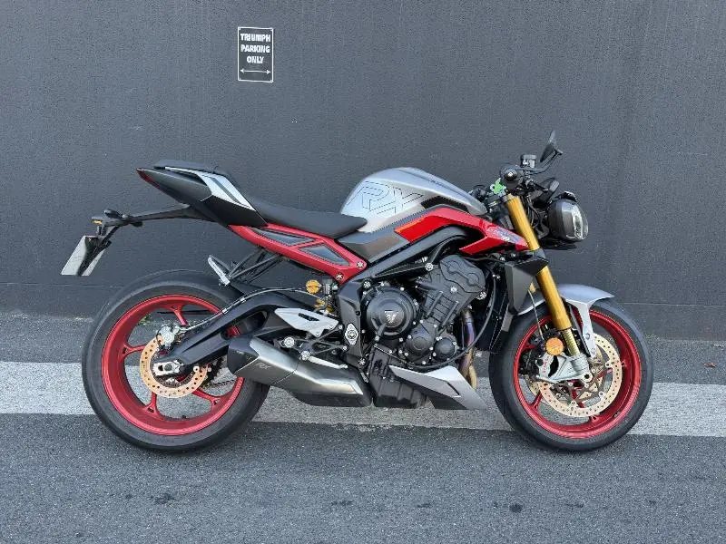 STREET TRIPLE 765 RX 2026