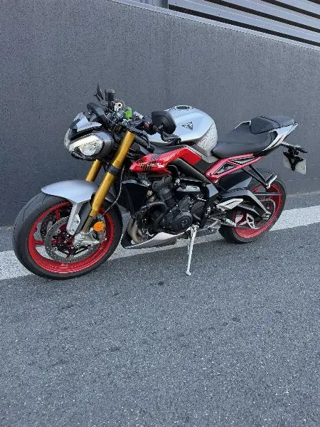 STREET TRIPLE 765 RX