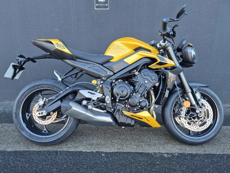 STREET TRIPLE 765 RS