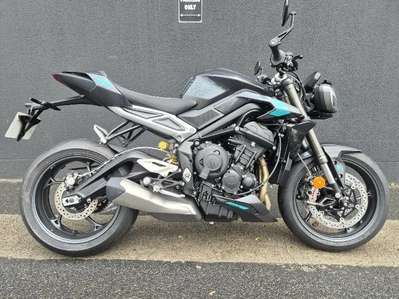 STREET TRIPLE 765 RS