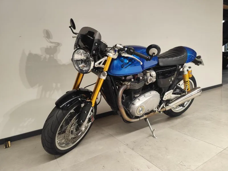 THRUXTON 1200 R
