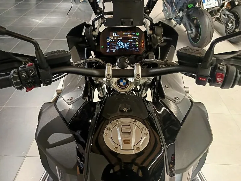R1250GS ADVENTURE TRIPLE BLACK