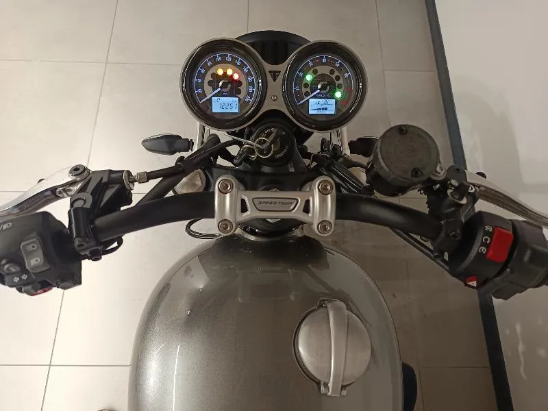 SPEED TWIN 1200
