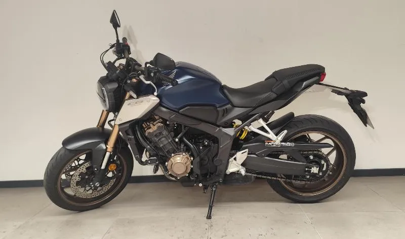 CB 650 R