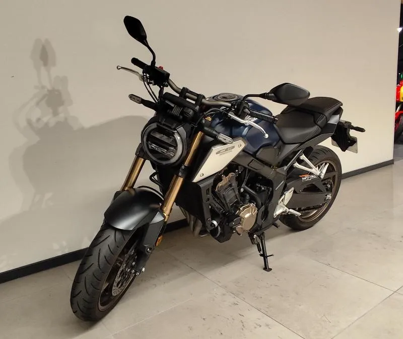 CB 650 R