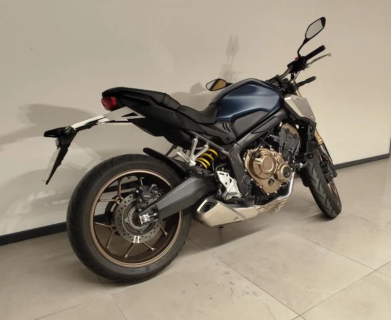 CB 650 R