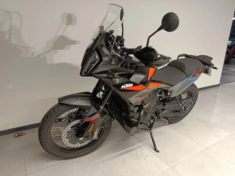 890 ADVENTURE
