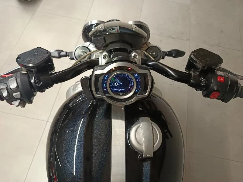 ROCKET 3 R