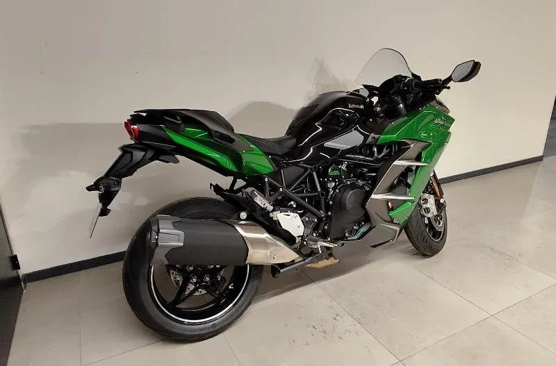 Ninja H2 SX SE