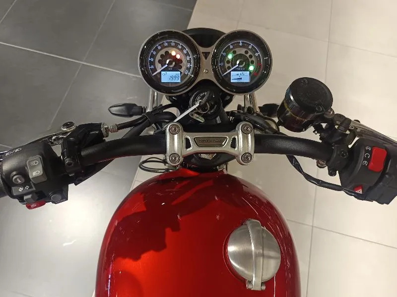 SPEED TWIN 1200