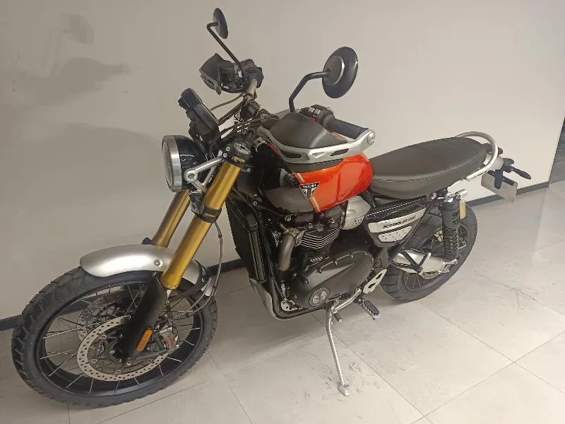 SCRAMBLER 1200 XE