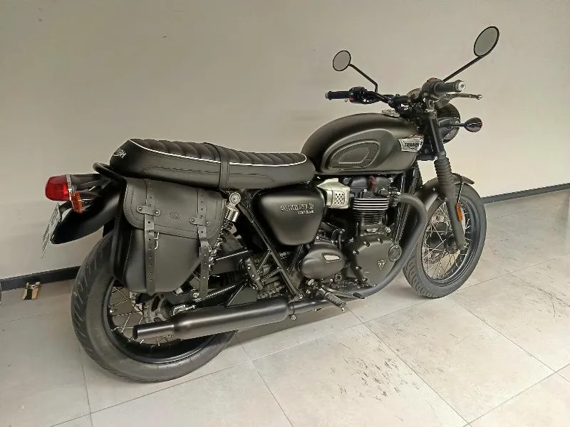 Bonneville T100