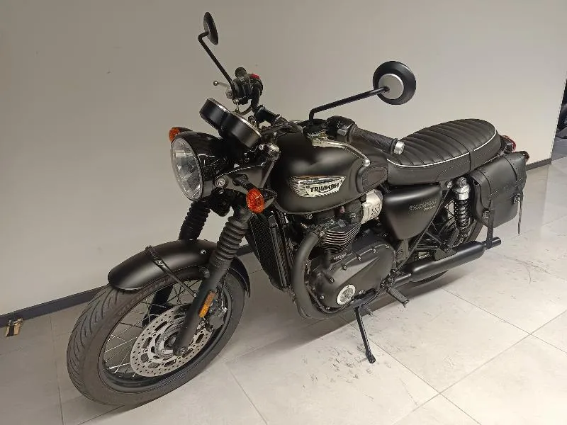 Bonneville T100