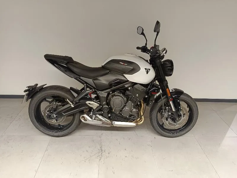 TRIDENT 660