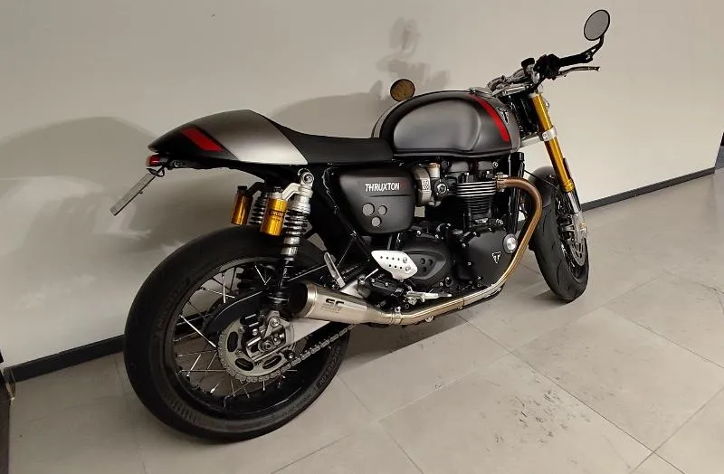 THRUXTON 1200 RS