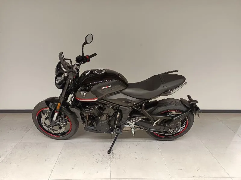 TRIDENT 660