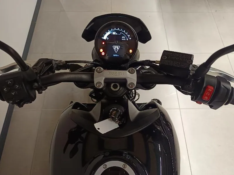 TRIDENT 660