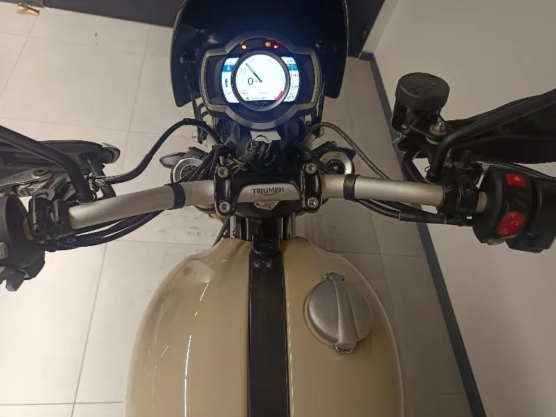 SCRAMBLER 1200 XE