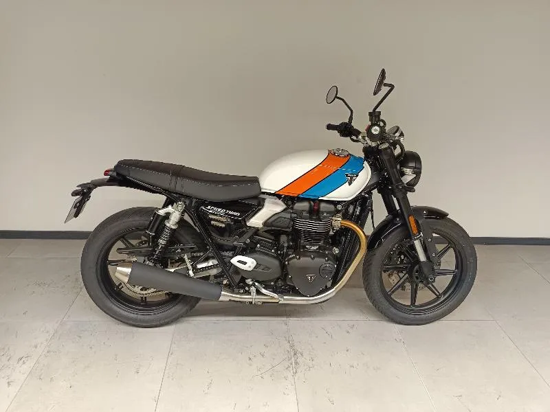 SPEED TWIN 900