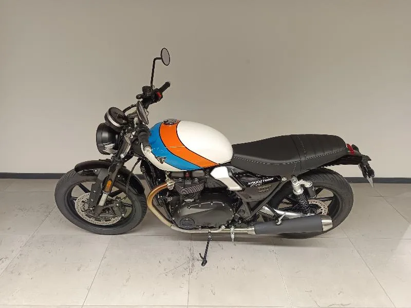 SPEED TWIN 900