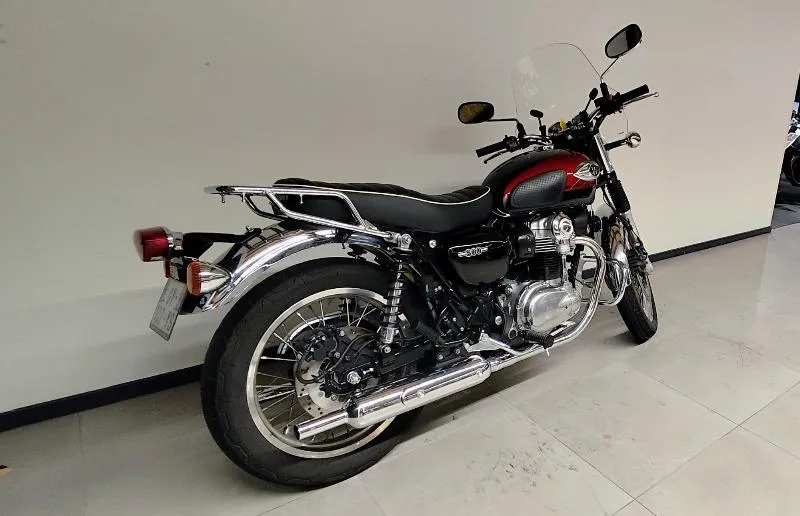W 800