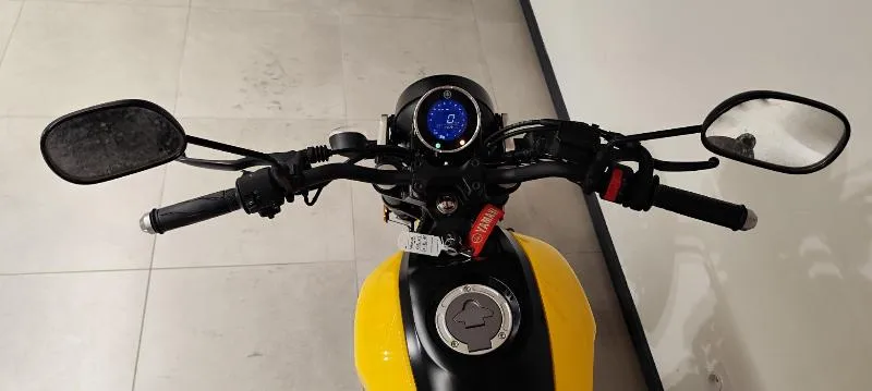 XSR 125