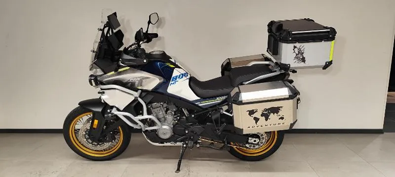 MT 800 TOURING