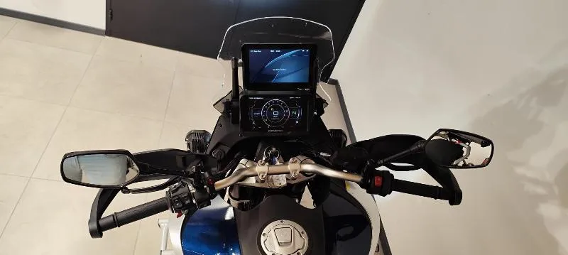 MT 800 TOURING