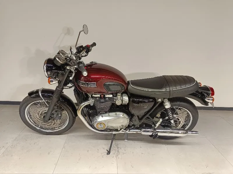 BONNEVILLE T120
