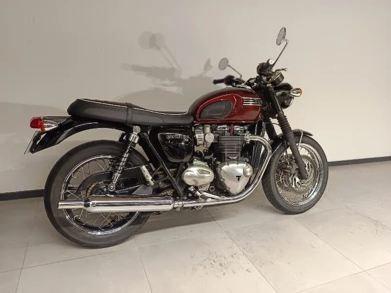 BONNEVILLE T120