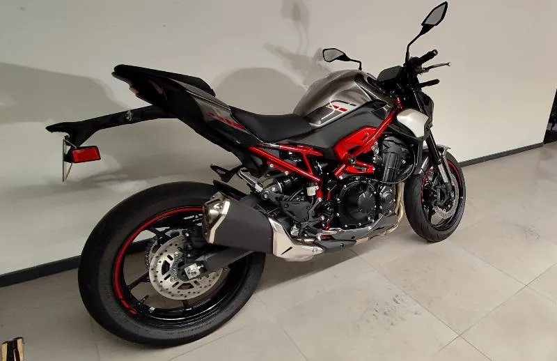 Z 900