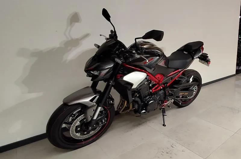 Z 900