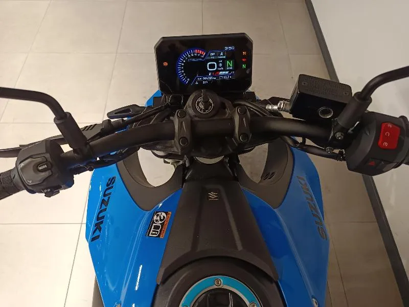 GSX8S
