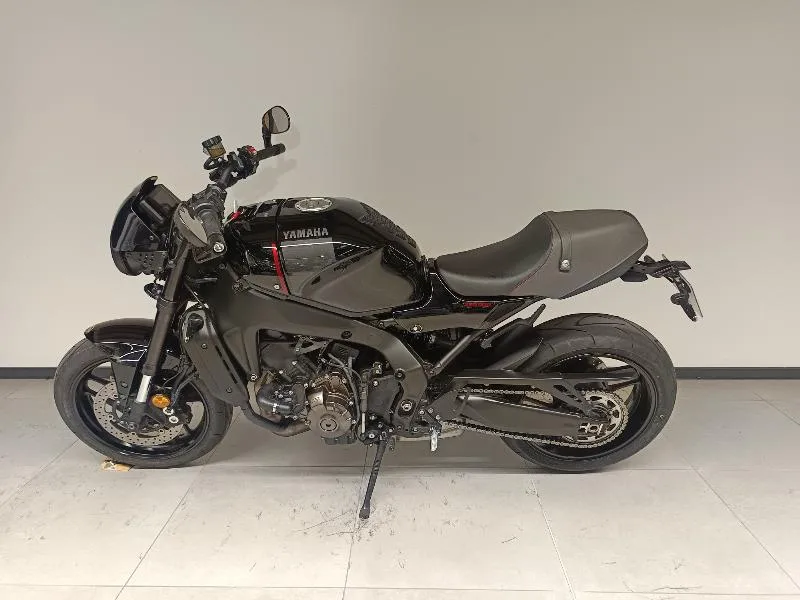 XSR 900