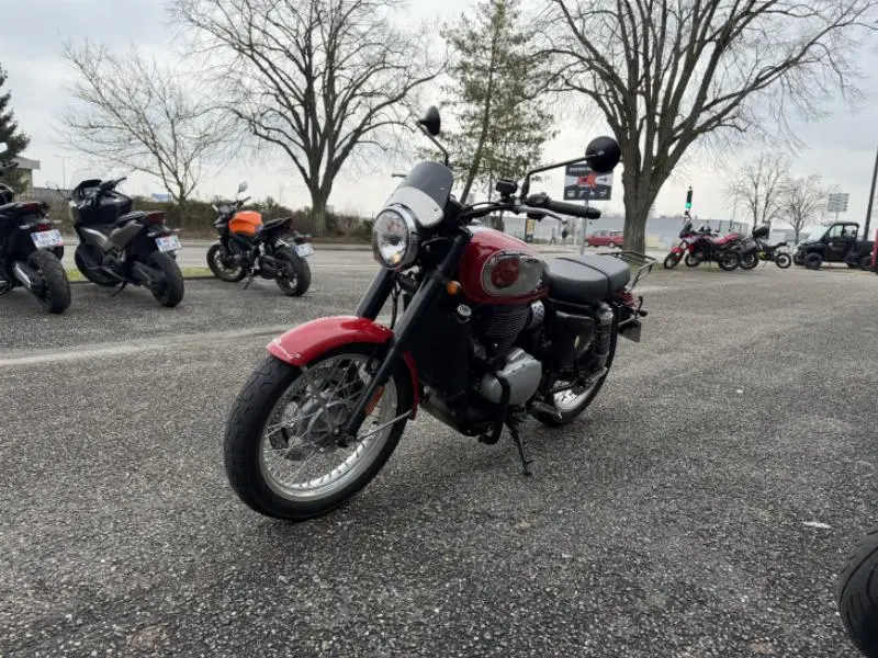 GOLDSTAR 650