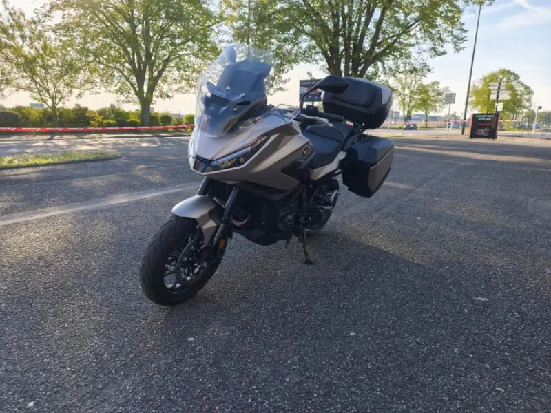 NT1100