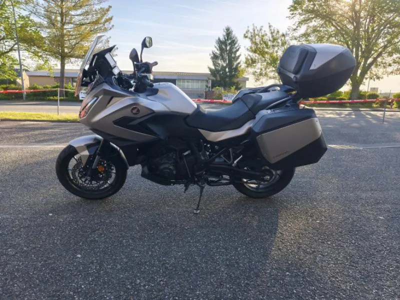 NT1100