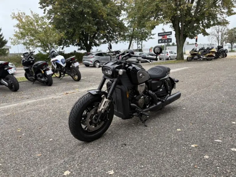 SRV 600 V4