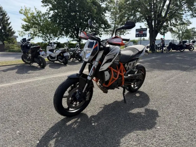 DUKE 690